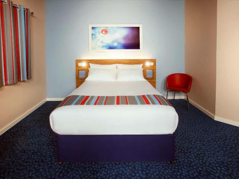 Travelodge Liverpool Stonedale Park Zewnętrze zdjęcie